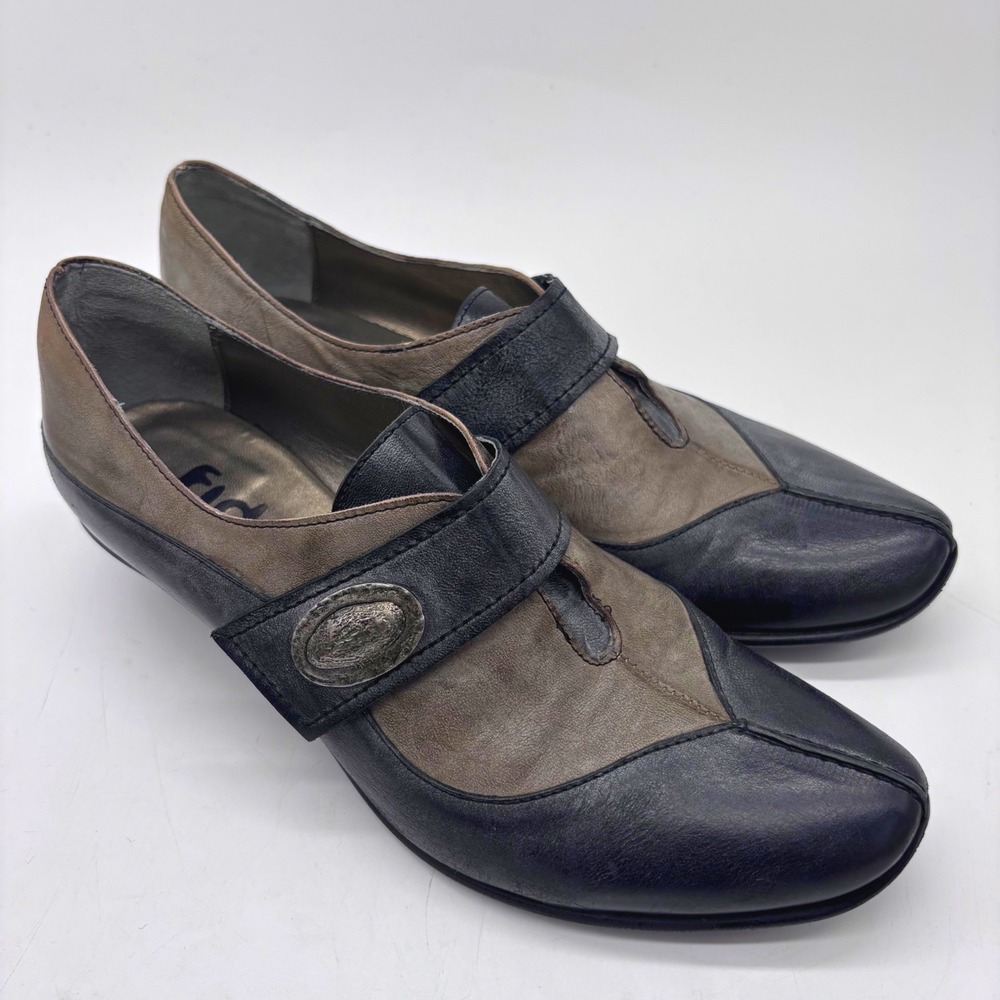 FIDJI Loafers Pumps Size 8.5 Heels Olive Green Gray Velcro Lagenlook
